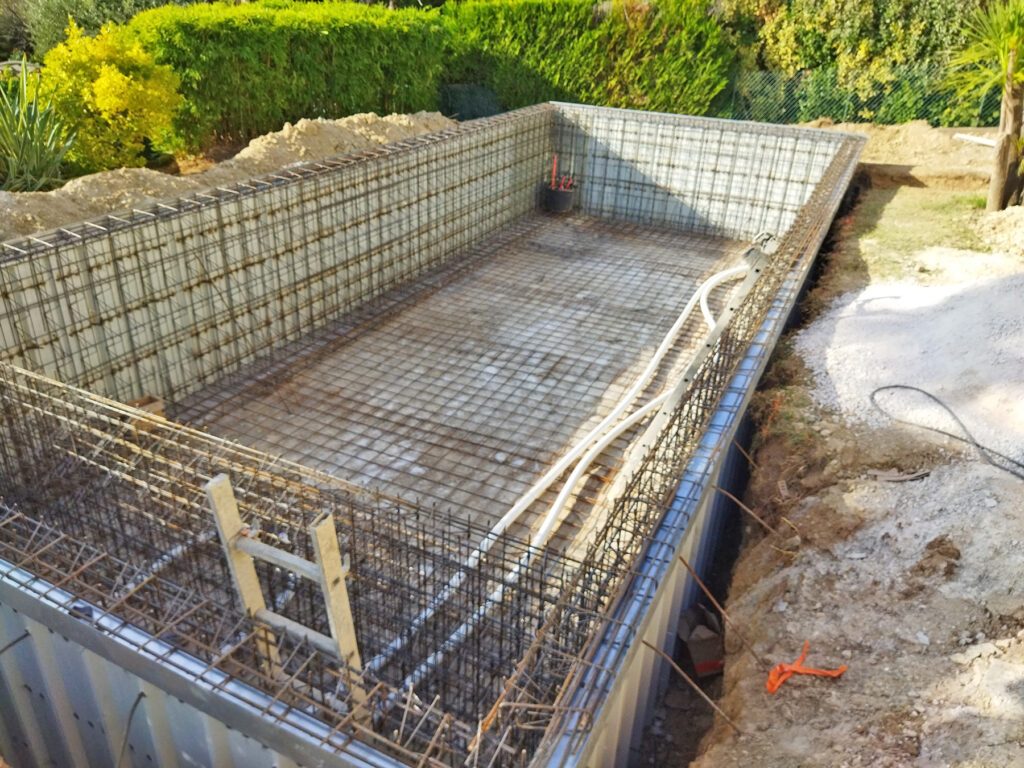 construction grande piscine sanary var 
