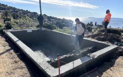 Construction de piscine creusée en béton armé au Lavandou
