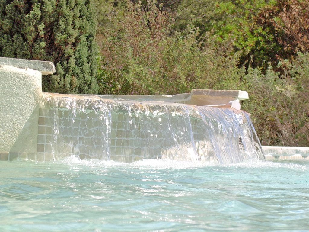 rénovation piscine creusée béton var