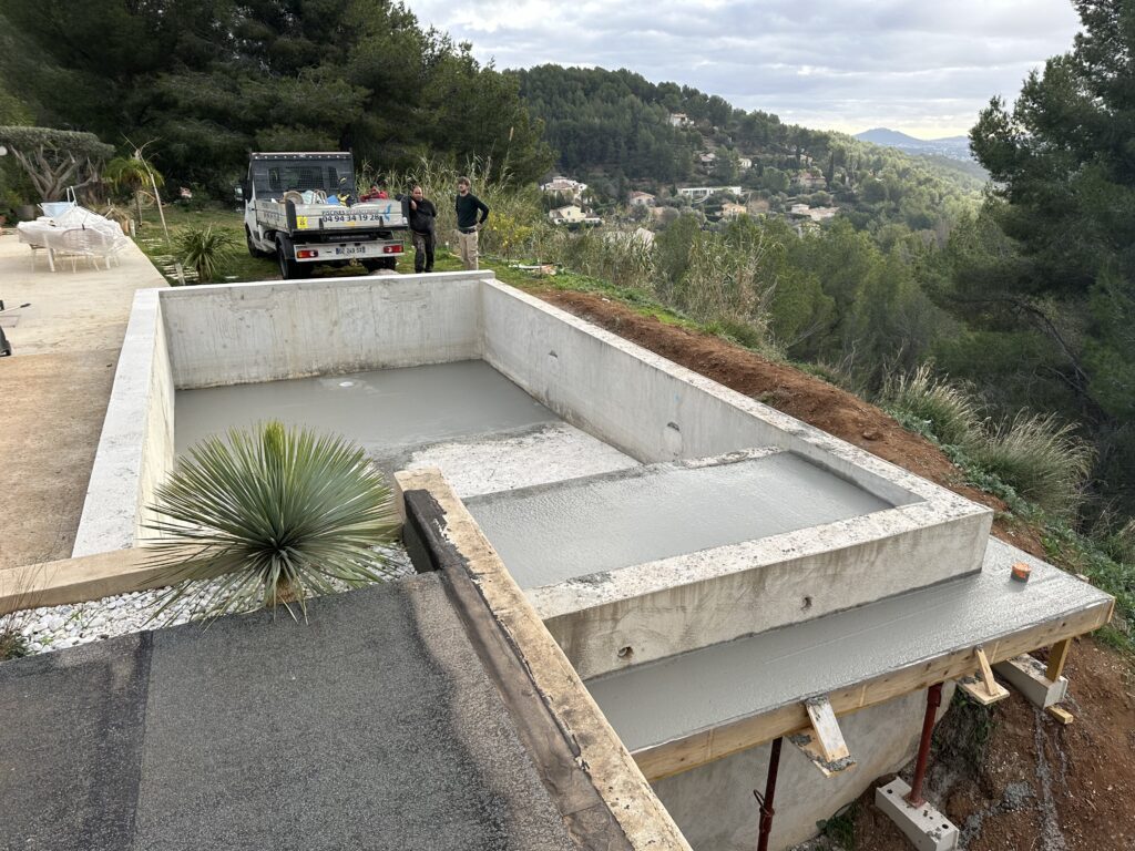 piscine creusée bandol 